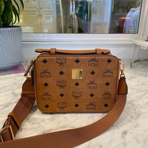 MCM Klassik Visetos Crossbody
